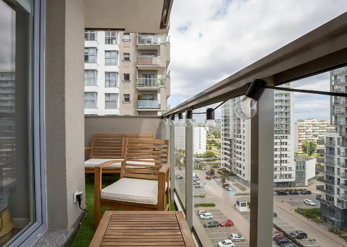 Albatross Towers Przymorze Apartments By Noclegi Renters